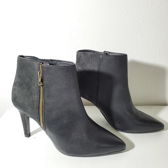 LIEBESKIN Berlin Black Leather Ankle Booties Sz 40
